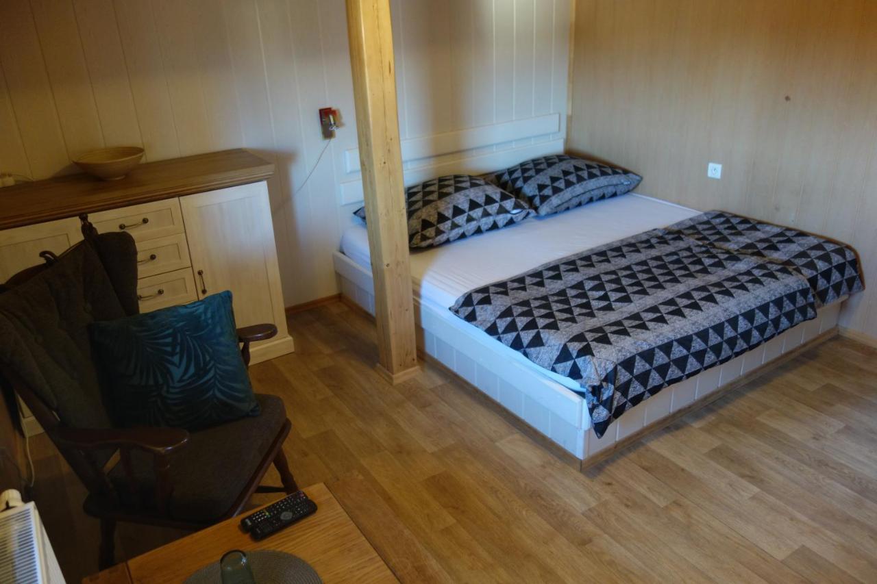 Pod Lipou Hotel Dolní Brusnice Eksteriør billede