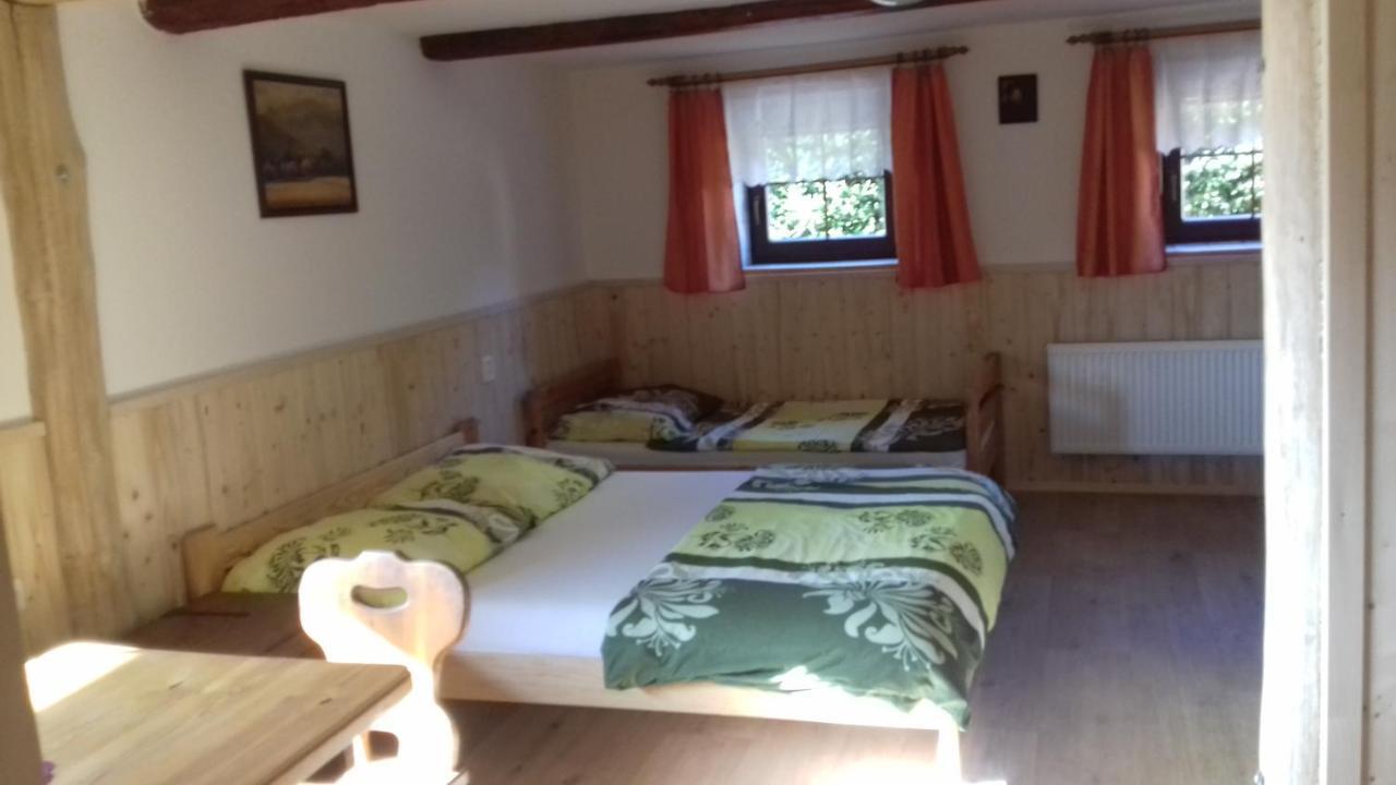 Pod Lipou Hotel Dolní Brusnice Eksteriør billede